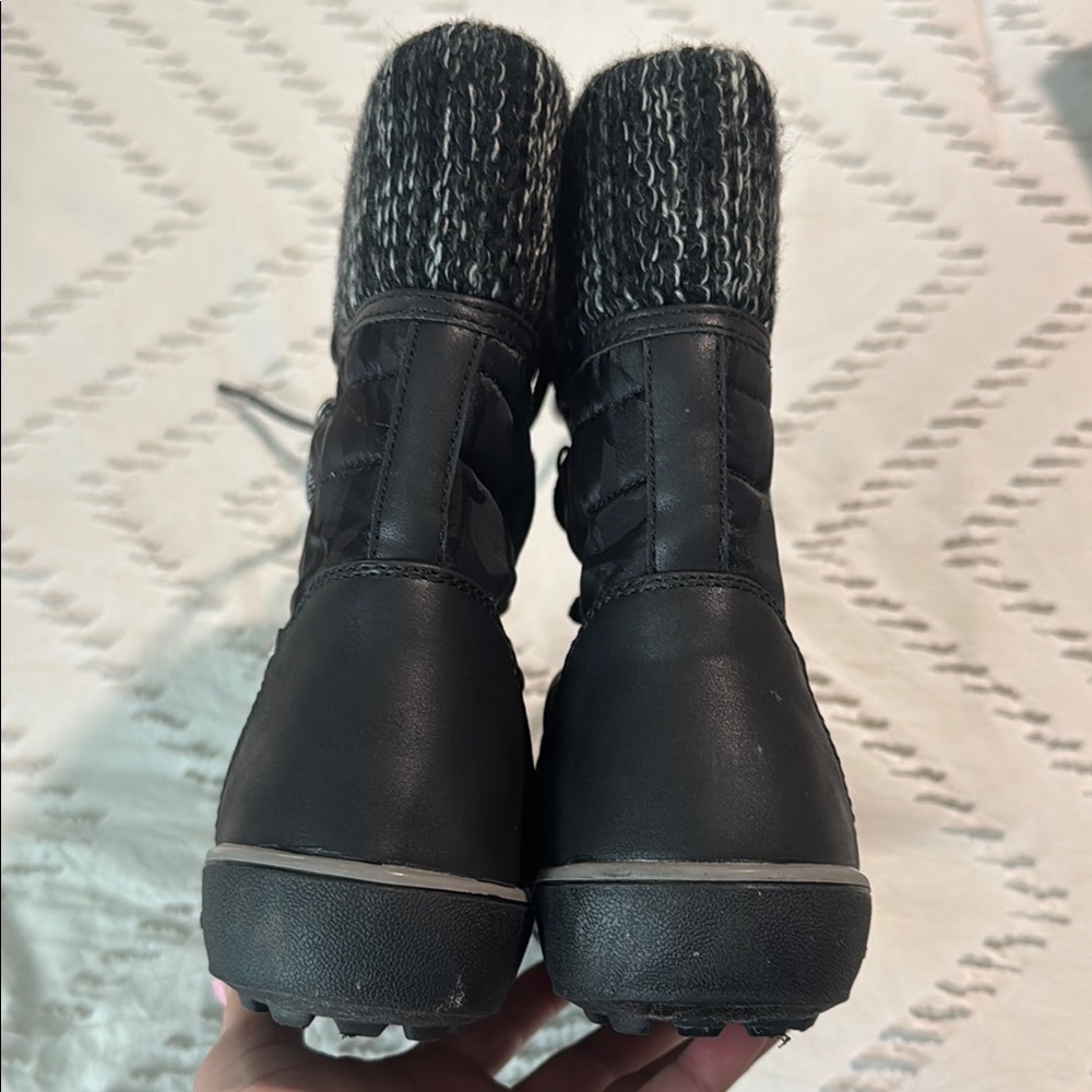 EUC Women’s Global Win Black and Gray Snow Hiking Boots 6.5 Waterproof Insulated - Picture 5 of 8